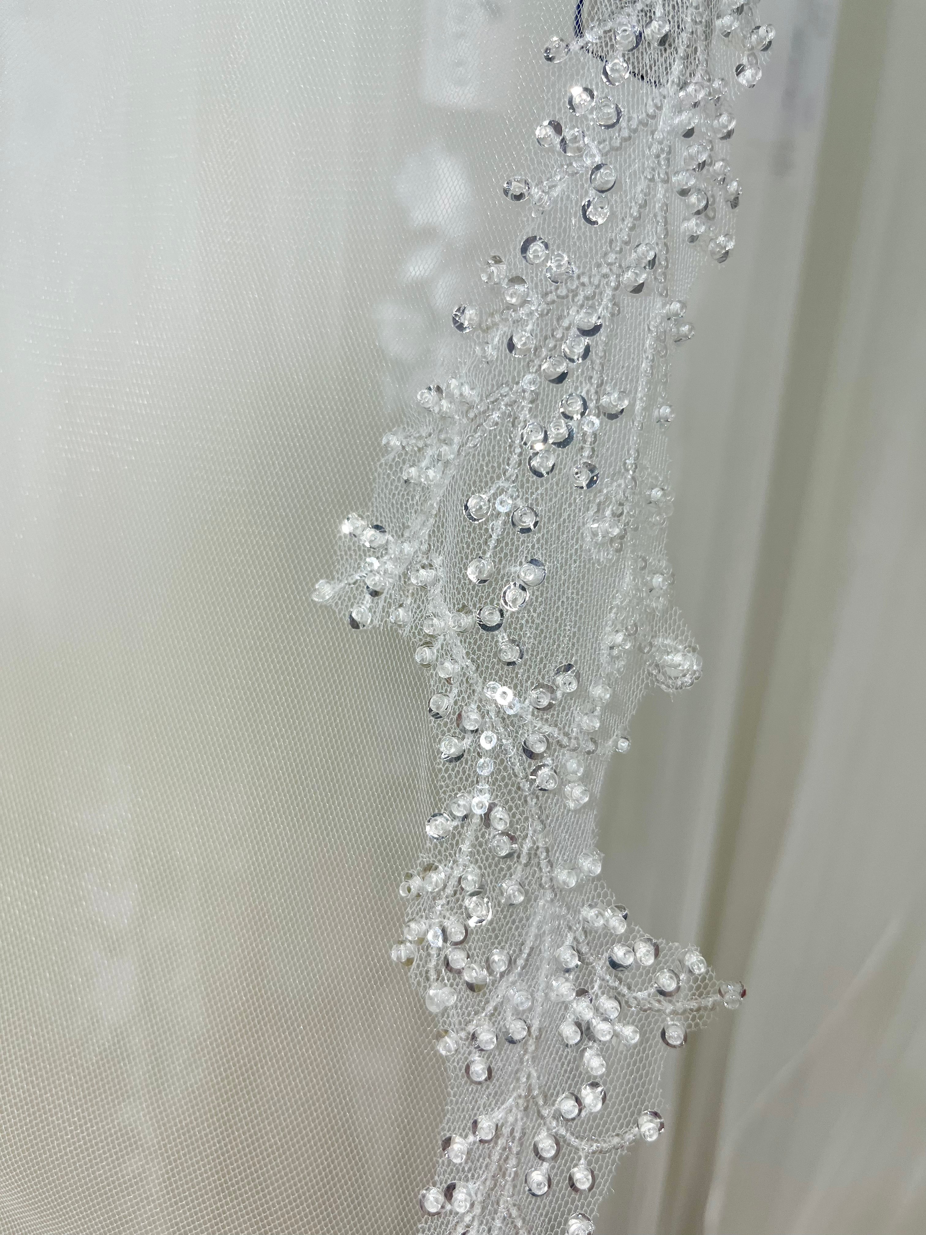 Delia Bridal Veil