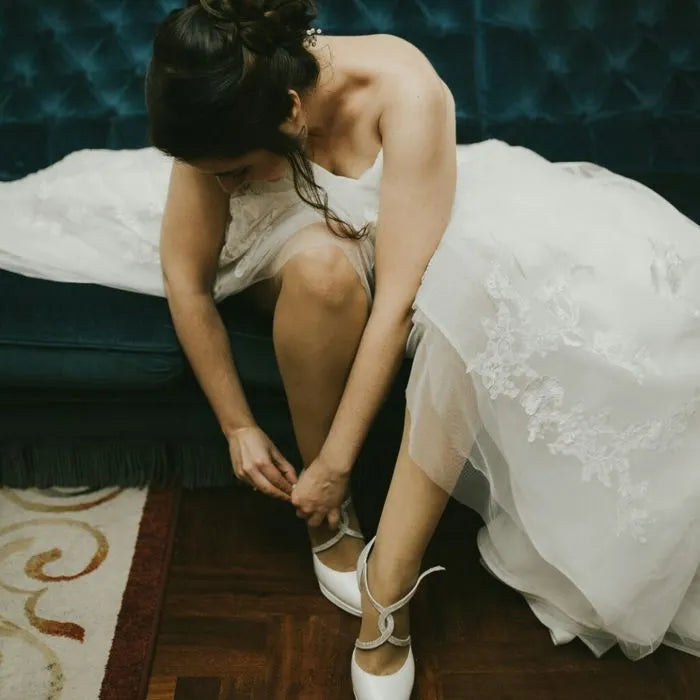 Nerea C. con los Zapatos de Novia Mary - Odilia Bridal