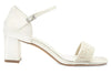 Sandalias de novia Lauren en satén ivory con adorno de perlas, tacón de bloque de 6 cm, cómodas y elegantes para bodas en verano o al aire libre.